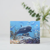 Die Delphine und die Schatztruhe Postkarte (Stehend Vorderseite)