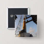 Die Delta-IV-Rakete Button (Vorne & Hinten)