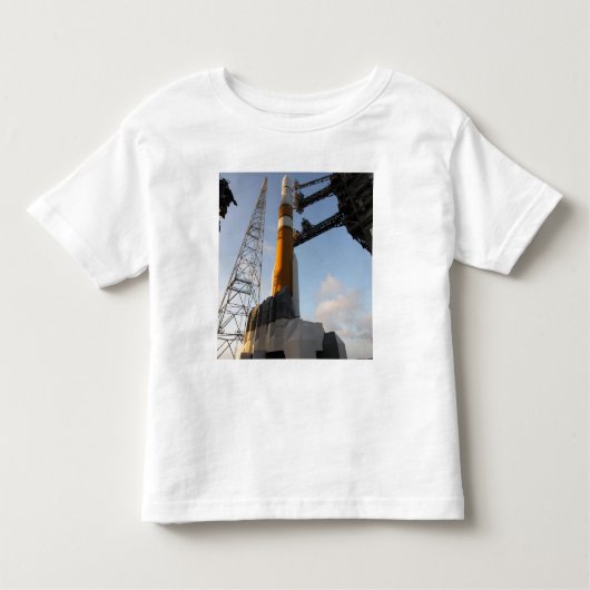Die Delta-IV-Rakete Kleinkind T-shirt (Vorderseite)