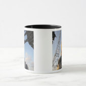 Die Delta-IV-Rakete Tasse (Zentrum)