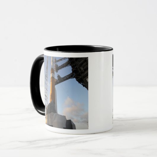 Die Delta-IV-Rakete Tasse (Vorderseite Links)