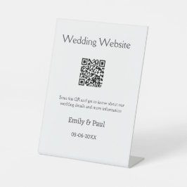 Die Details Hochzeitswebsite scannen QR hinzufügen Sockelschild
