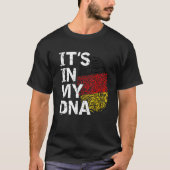 Die deutsche Flagge ist in meinen deutschen DNS-Wu T-Shirt (Vorderseite)