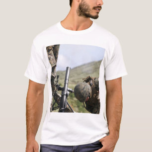 Die Direktlage Methode der Zündungsmörser T-Shirt