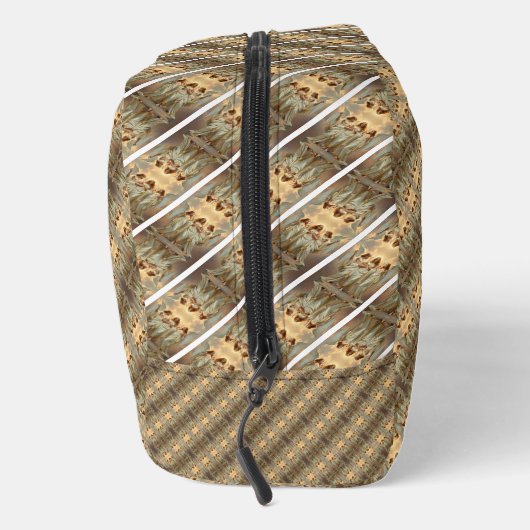 „Die drei heiligen Schutzengel“ Waschbeutel (Rechts)