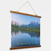 Die Drei-Schwestern-Berglandschaft bei Morgendämme Wandteppich Mit Holzrahmen (Gewinkelt)