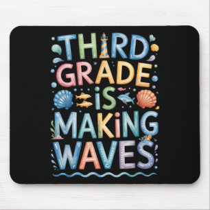 Die dritte Klasse macht Wellen zurück zu den Schul Mousepad