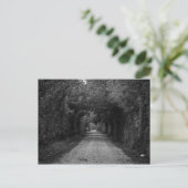 Die dunkle Straße Postkarte (Stehend Vorderseite)