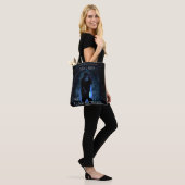 Die dunklen Tasche (Am Model)
