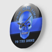 Die dünne blaue Linie bis zum Knochen Große Wanduhr (Winkel)