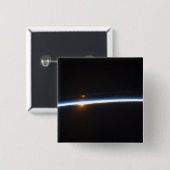 Die dünne Linie der Erdatmosphäre Button (Vorne & Hinten)