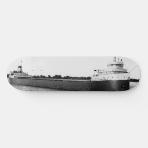 Die Edmund Fitzgerald mit Besatzungsnamen Skateboard