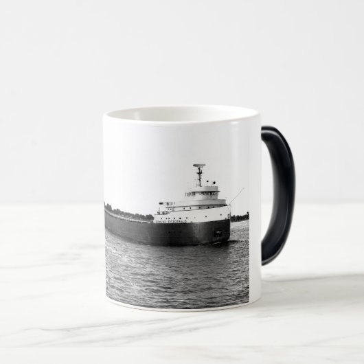 Die Edmund Fitzgerald St. Clair River Vintage Verwandlungstasse (VorderseiteRechts)