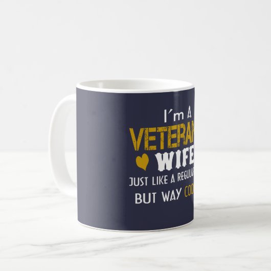 Die Ehefrau des Veterans Kaffeetasse (Vorderseite Links)