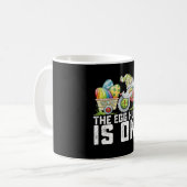 Die Eierjagd ist an sonnigen Ostern. Kaffeetasse (Vorderseite Links)