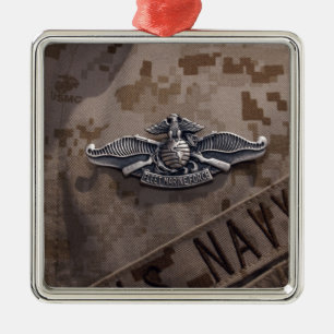 Die eingetragene Flotten-Marinekraft-Kriegsführun Ornament Aus Metall