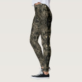 Die Einrichtung ist in sanften, klassischen Beiget Leggings (Links)