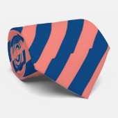 Die einzige Koralle und die königliche gestreifte Krawatte (Gerollt)