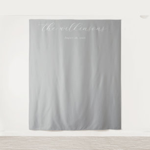 Die elegante graue Minimalistin Wilkins Wandteppich
