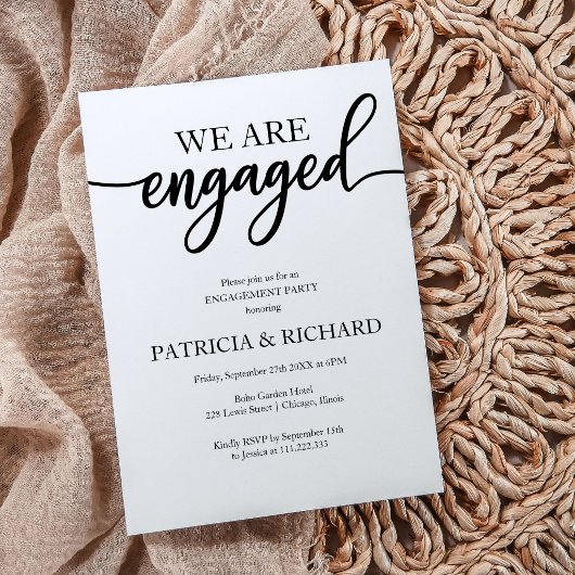Die Engagement-Partei elegante Skripte Schwarz und Einladung