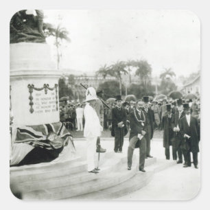 Die Enthüllung des Kriegsmahns Quadratischer Aufkleber