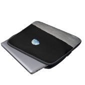 Die Erde erhebt sich über dem Mondlicht. Laptopschutzhülle (Vorne Knopf)