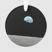 Die Erde erhebt sich über dem Mondlicht. Ornament (Vorderseite)