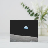 Die Erde erhebt sich über dem Mondlicht. Postkarte (Stehend Vorderseite)