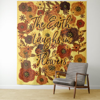 Die Erde lacht in Blumen Extra Large Wandteppich