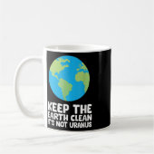 Die Erde sauber behalte ihren nicht Uranus Kaffeetasse (Links)