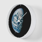 Die Erde wurde aus dem Apollo 13 Raumfahrzeug geno Uhr (Winkel)