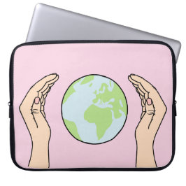 Die Erde zwischen zwei Händen Laptopschutzhülle