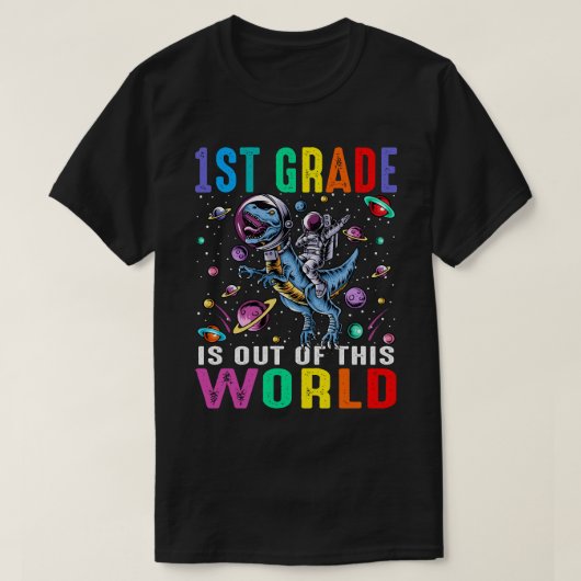 Die erste Klasse ist aus dieser Welt Astronaut Din T-Shirt (Design vorne)