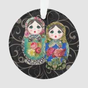 Die erste Verzierung des russischen Ornament