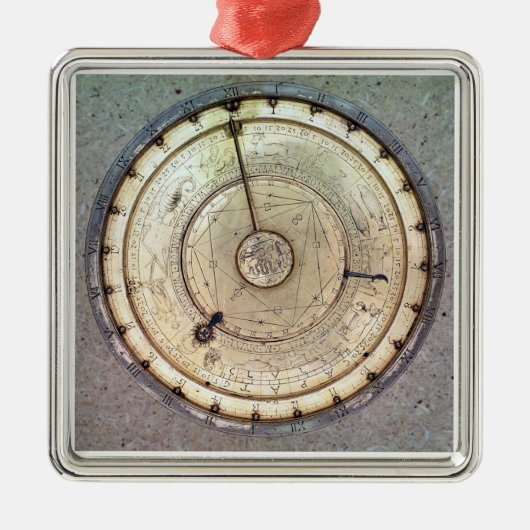 Die erster Frühling gefahrene Uhr mit Fusee, Ornament Aus Metall (Vorne)