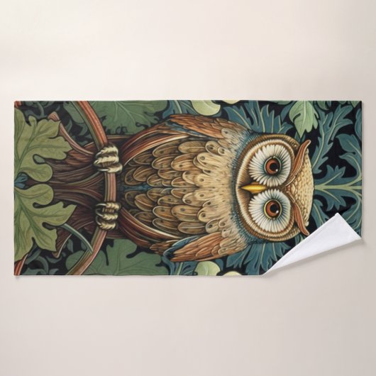 Die Eule auf einem Eichenbaum Badehandtuch (Badehandtuch)