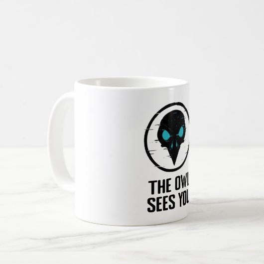 Die Eule sieht Euch - Glitch Eye Horror Shirt - We Kaffeetasse (Vorderseite Links)