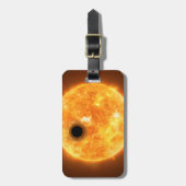 Die Exoplanet Wasp-107b ist ein Gasriese Gepäckanhänger (Vorderseite vertikal)