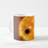 Die Exoplanet Wasp-107b ist ein Gasriese Kaffeetasse (Vorderseite Links)