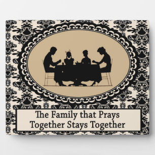 Die Familie, die zusammen betet, individuelles Sch Fotoplatte
