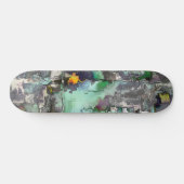 Die Farbe des Felsens, das minzgrün bis grau domin Skateboard (Horizontal)