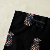 Die farbenfrohe Ananas Strandtuch (Beispiel)