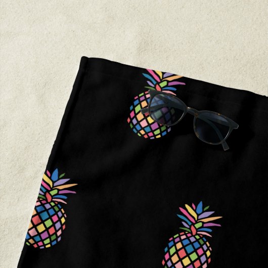 Die farbenfrohe Ananas Strandtuch (Beispiel)