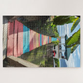 Die farbenfrohe Fußgängerbrücke Puzzle (Horizontal)