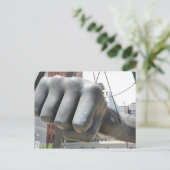 Die Faust Postkarte (Stehend Vorderseite)