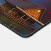 Die Fischereikabine in der Bucht unter dem Mond Schreibtischunterlage (Ecke)