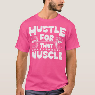 Die Fitness des Muskelspiels, die Gewichte hebt T-Shirt