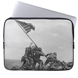Die Flagge auf Iwo Jima Laptopschutzhülle