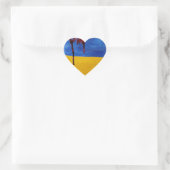 Die Flagge der Ukraine blutende Herzkleber Herz-Aufkleber (Tasche)