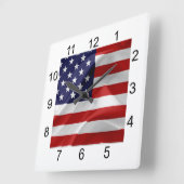 Die Flagge der USA Quadratische Wanduhr (Winkel)